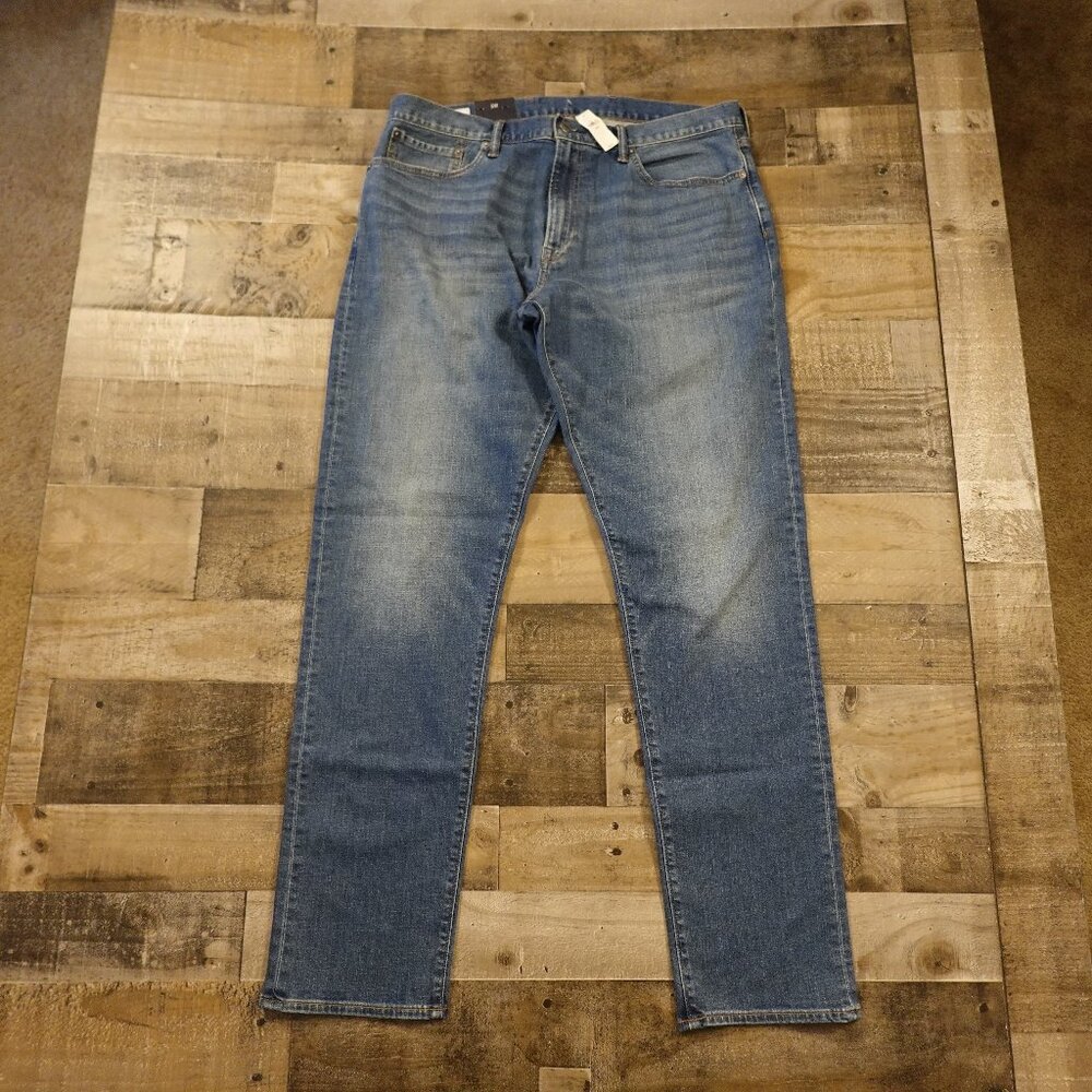 GAP Athletic Taper Jeans‎ Men’s 38x36 Medium Wash Stretch Denim NWT